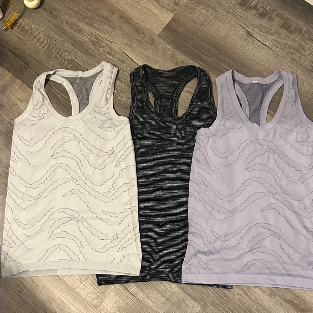 Momentum Tank Athleta Women's Racerback Tank Top Set - Multi-Color